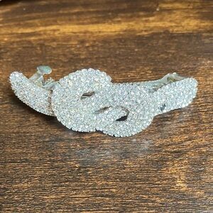 Sparkling Silver Infinity Hair Accessory